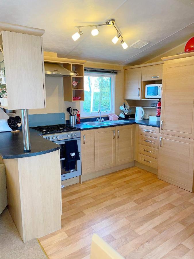 Caravan For Rent At Tattershall Holiday Park Exterior foto